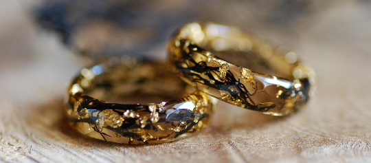 deep gold color gold flakes and algae resin ring