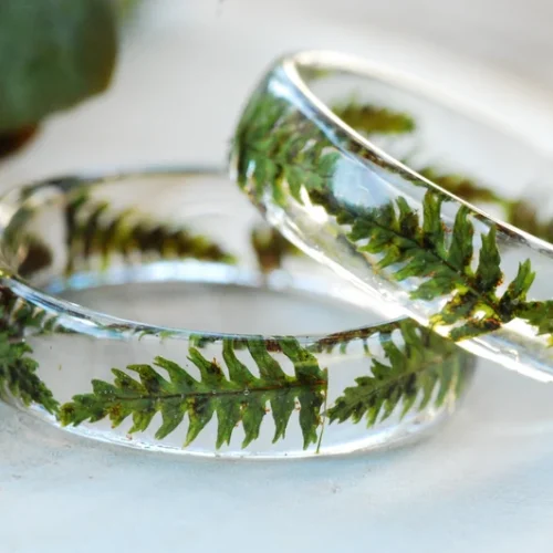 Botanical resin ring with real preserved fern leaf handcrafted by Alpaca Blue
