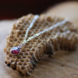 honeycomb look at sterling silver bracelet with dark red garnet