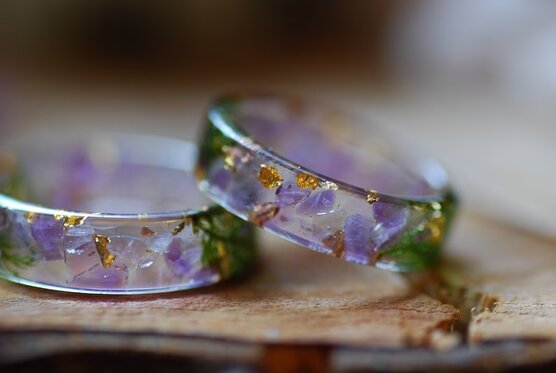 ring made with purple amethyst stones and moss