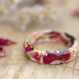 deep red rose white cornflower and gold flakes resin ring