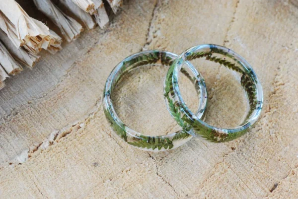 Real green fern ring