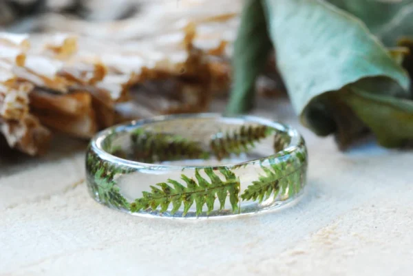 Real green fern ring