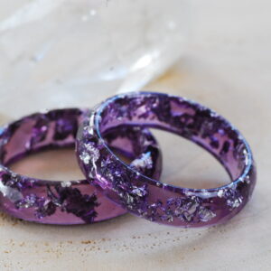 Purple resin ring faceted with silver flakes