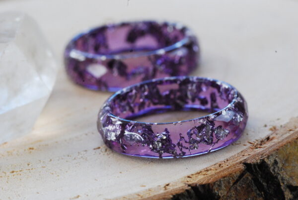 simple Purple resin rings