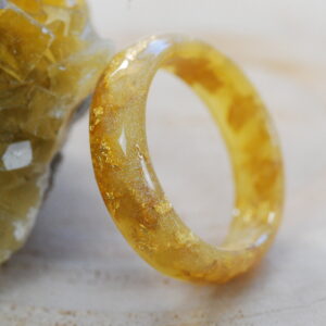 single gold color resin ring