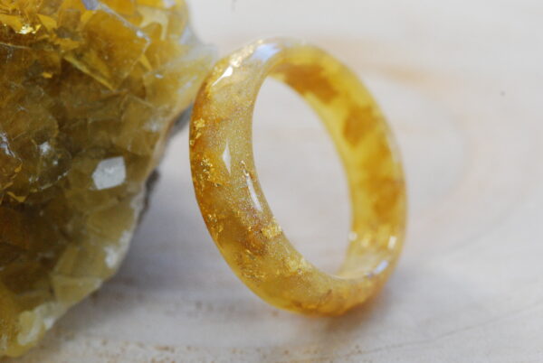 single gold color resin ring