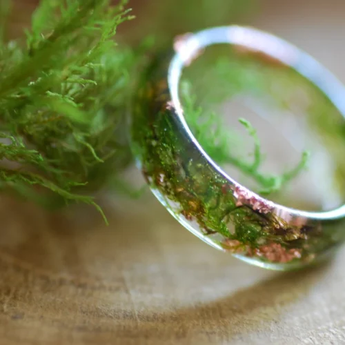ring made with green forest moss and copper flakes