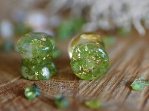 fantastic bland of green and yellow stones in resin gauges