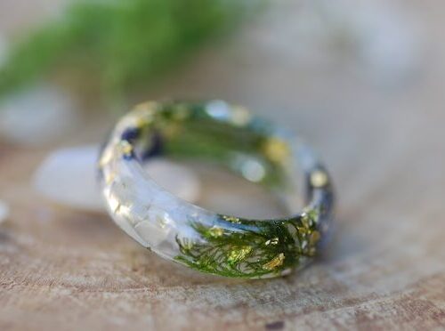 vivid and natiral white moonstone ring with flowers and moss