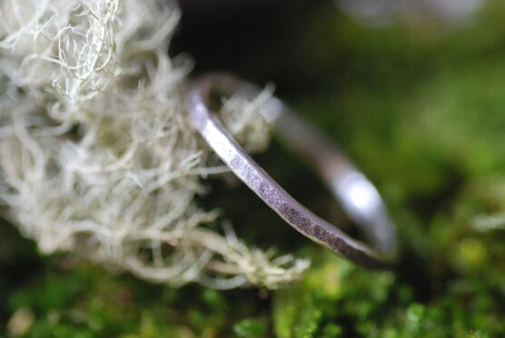 uniwue texture silver ring