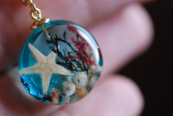 underwater landscape necklace with starfish and seashells