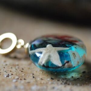 top view of sea panorama necklace