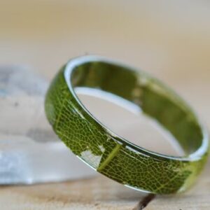 natural dark green oak leaf ring