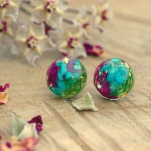 turquoise earrings made with turquoise, moss and pink flowers