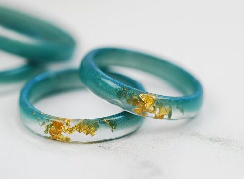 minimalist teal prussia with gold rings