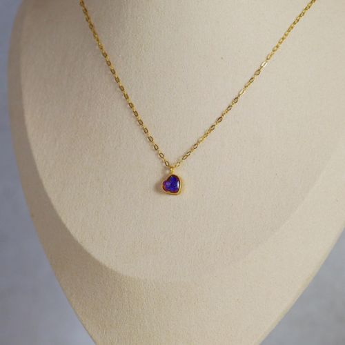 elegant tiny heart necklace