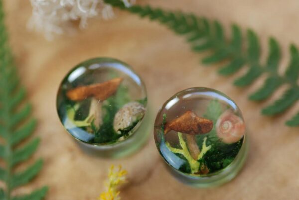 Goblincore gauges with mushrooms
