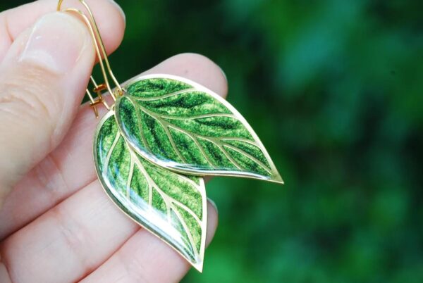 Color Change Green Leaf Dangle Earrings, Hand-Painted Boho Jewelry - Image 4