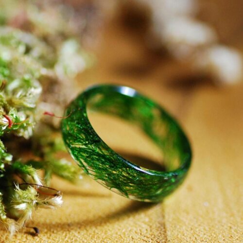 Green moss ring