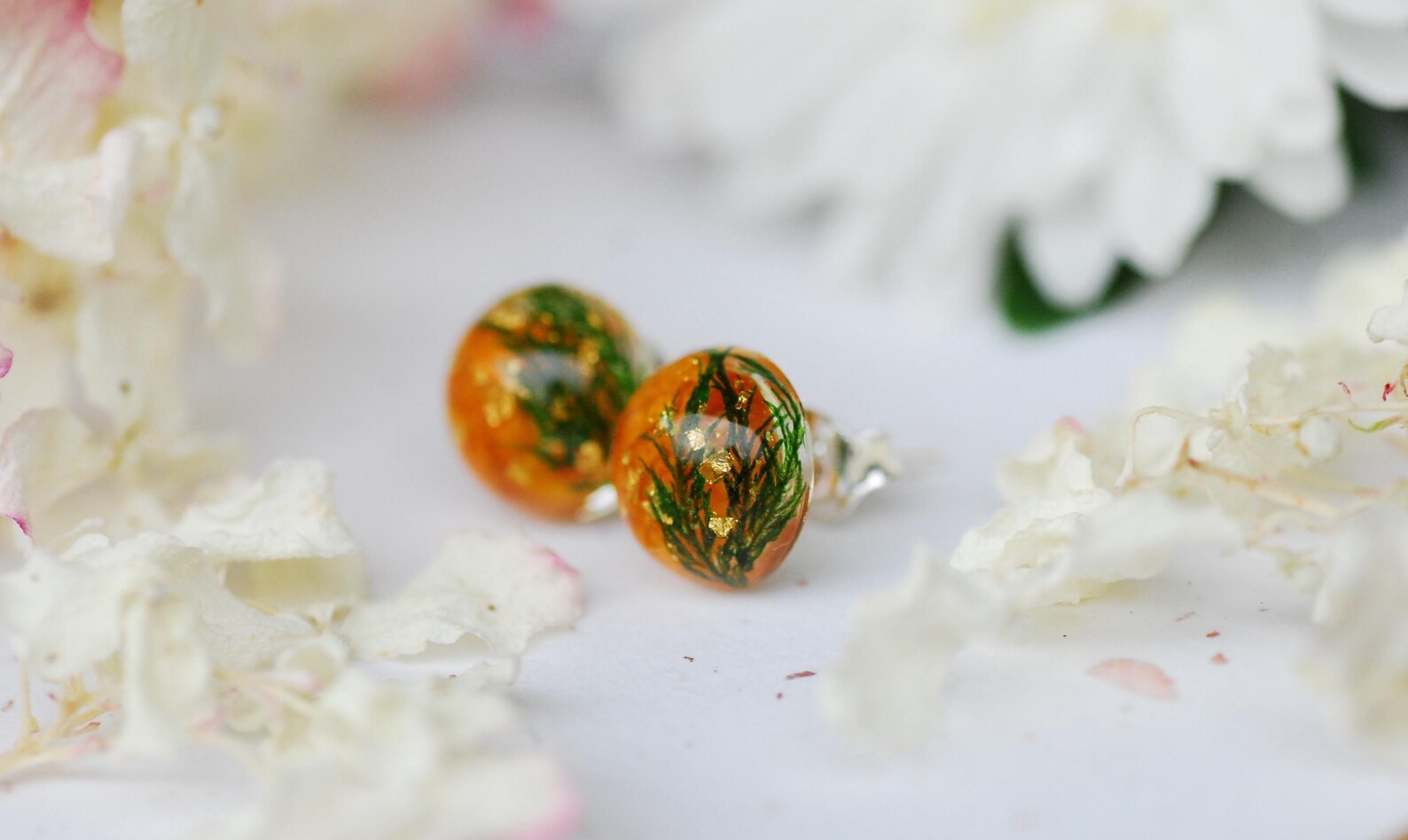 pressed flower resin earrings