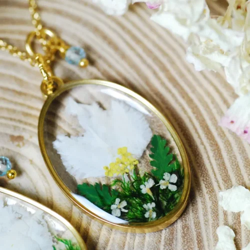 resin necklace with flowers