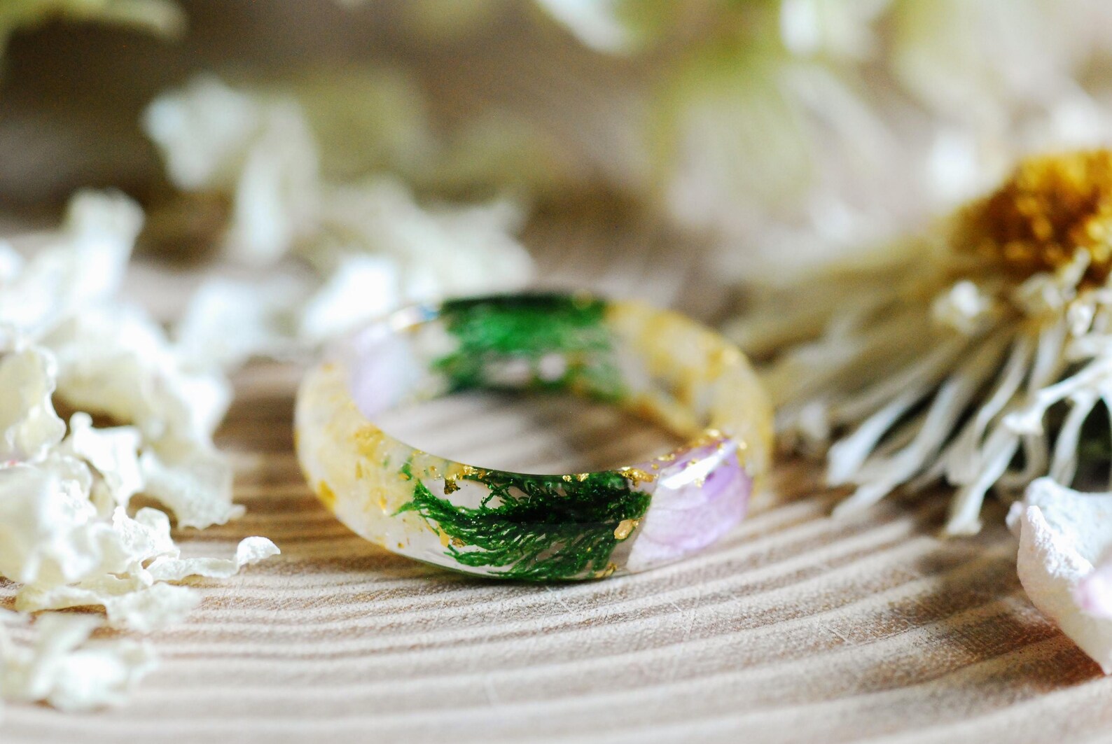 november flowers resin ring